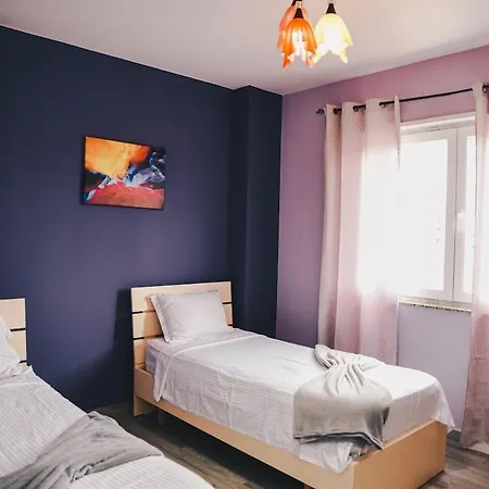 Lishost Modern Apartment