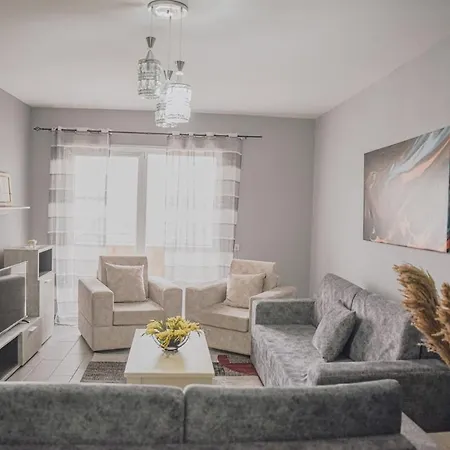 Apartment Lishost Modern
